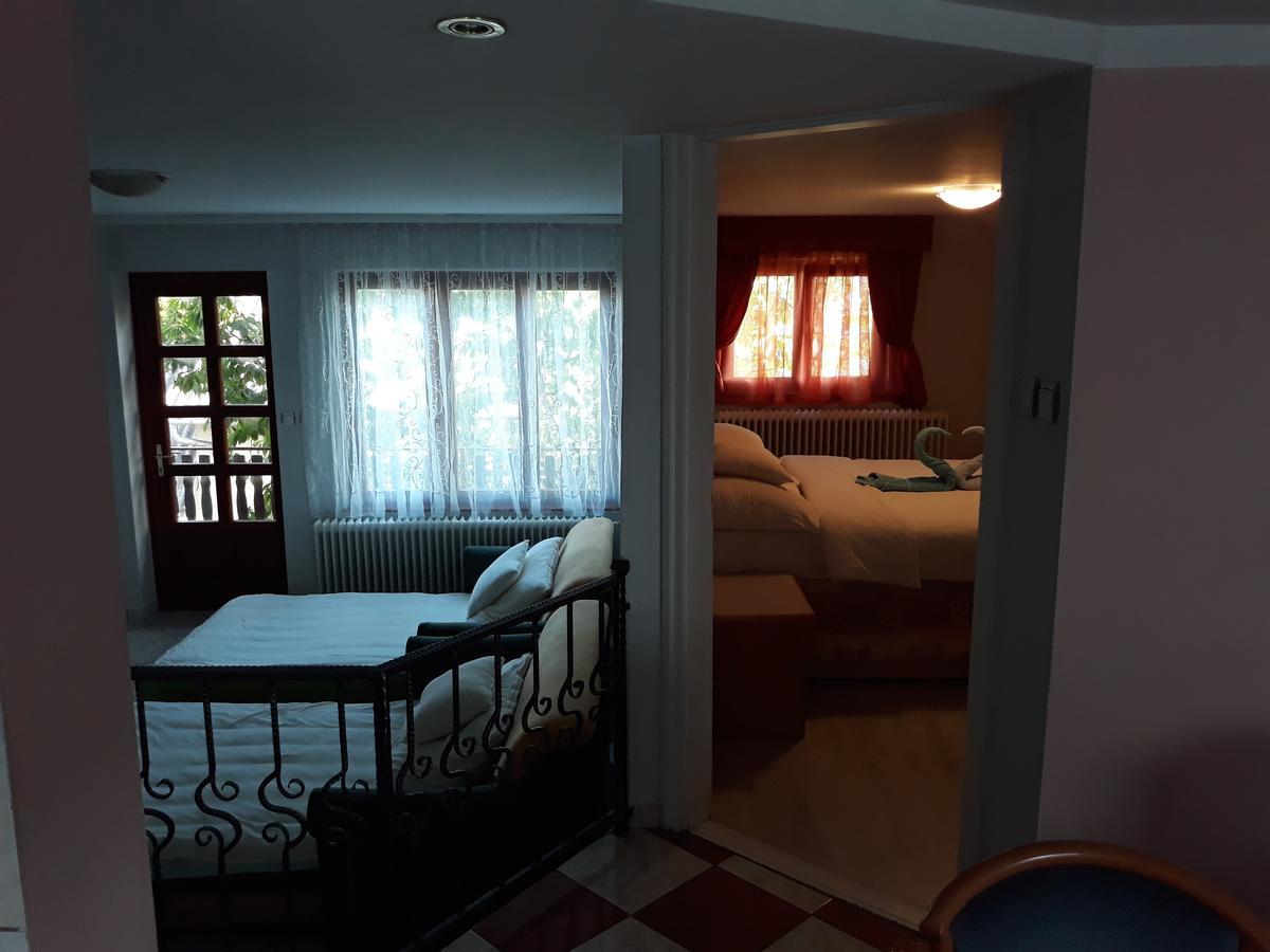 Rozsa Apartman Ленти Екстериор снимка